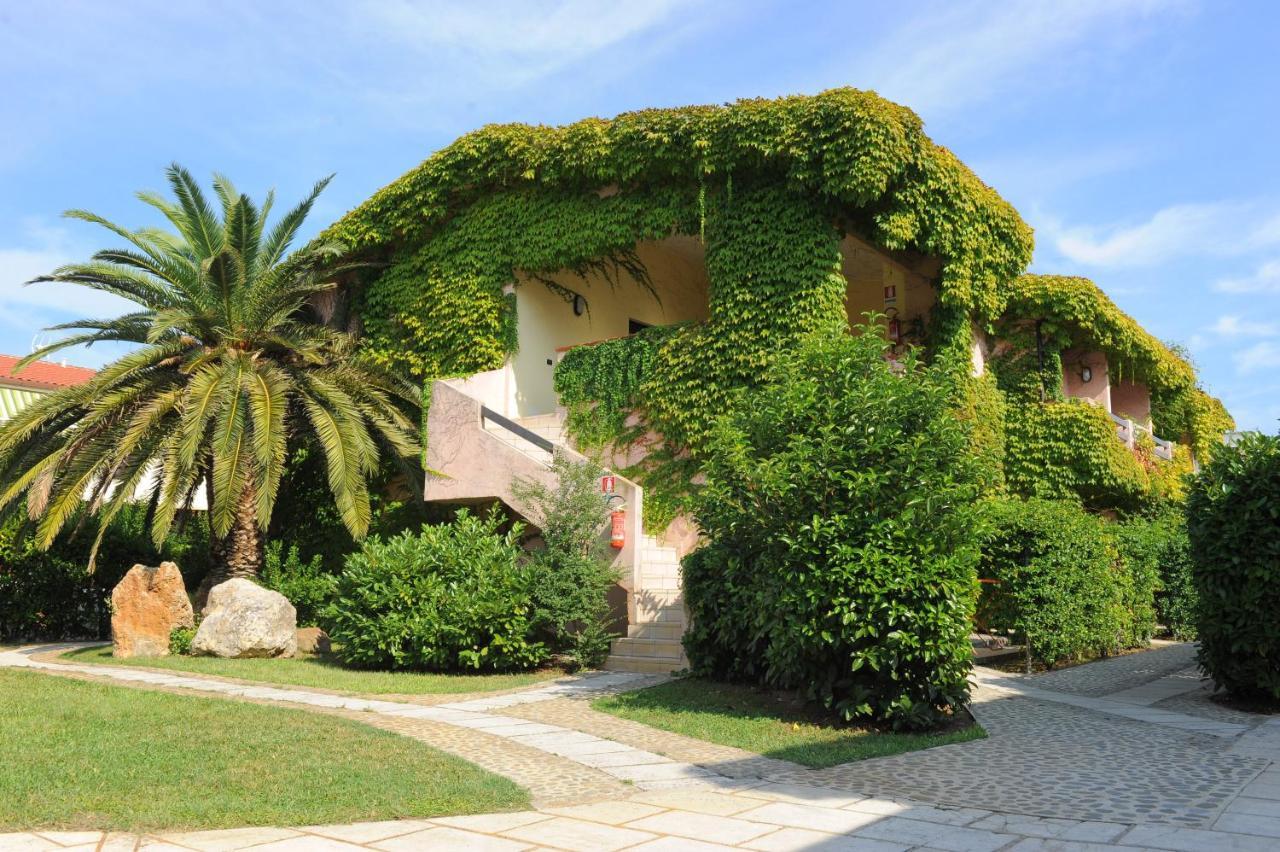 Villaggio Residence Club Le Ginestre Villapiana Lido Exterior photo